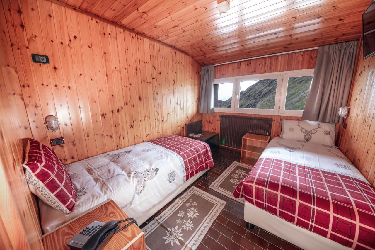Albergo Quarto Pirovano Passo Stelvio Εξωτερικό φωτογραφία