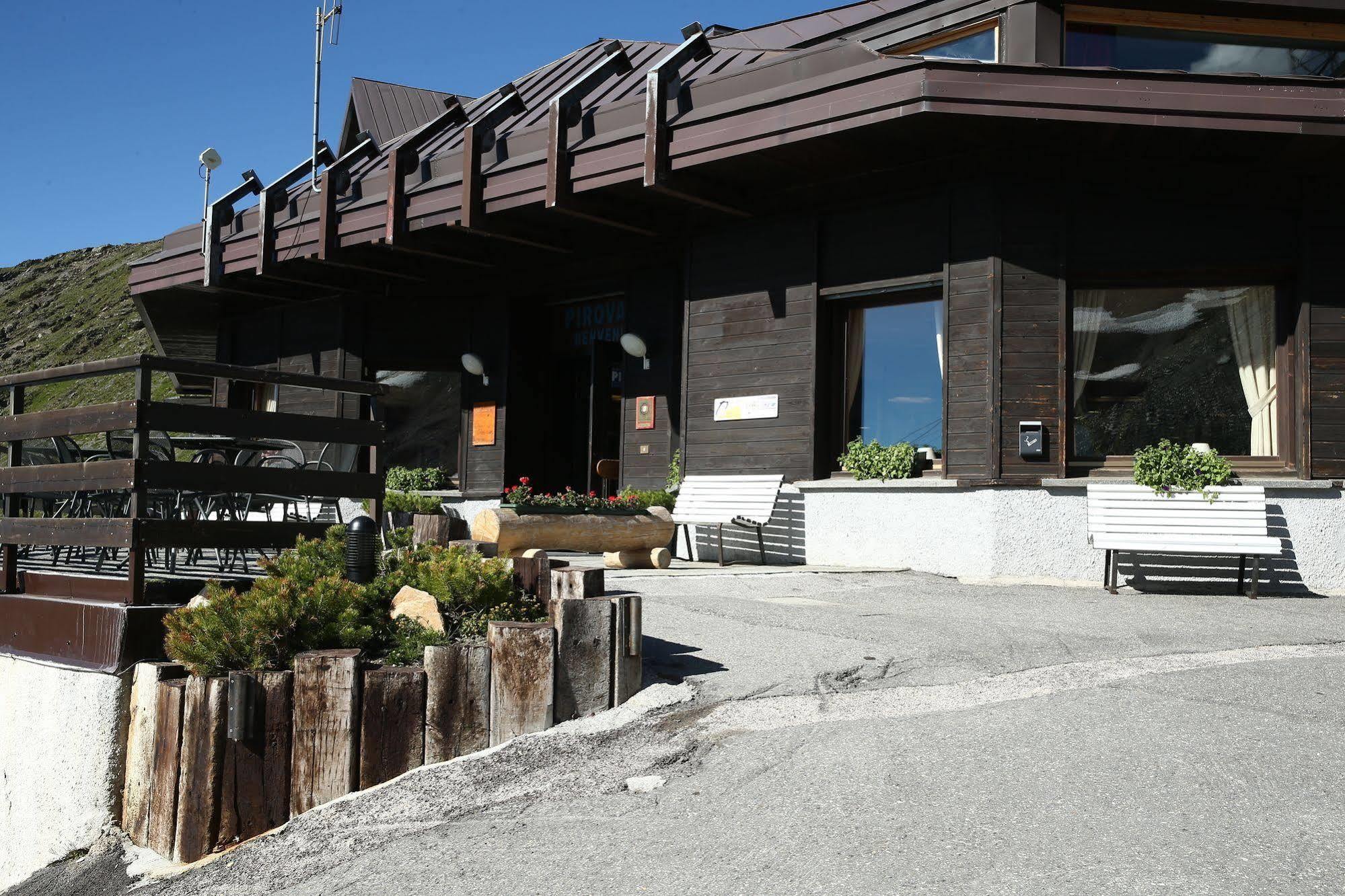 Albergo Quarto Pirovano Passo Stelvio Εξωτερικό φωτογραφία