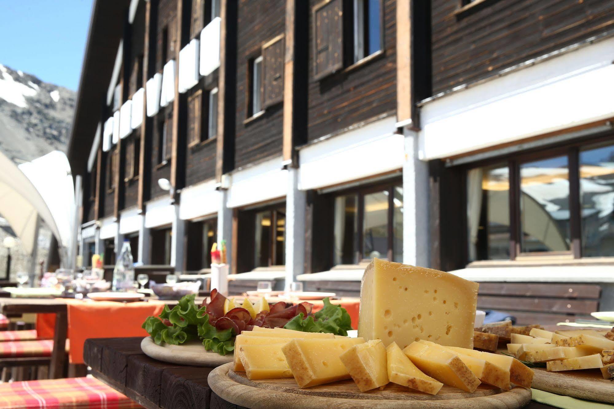 Albergo Quarto Pirovano Passo Stelvio Εξωτερικό φωτογραφία
